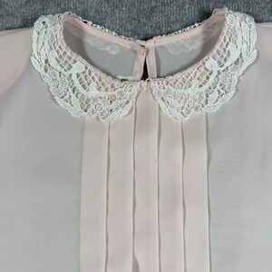 VTG Laura Mae Blouse Women's Medium? Pink Sheer Short Sleeve Crochet Pleated